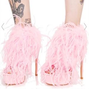 Privileged Chelsea Pink Feather Stiletto Heels Sz 7.5